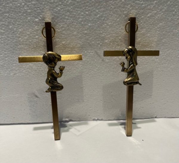 croix en bronze pour fille ou garçon